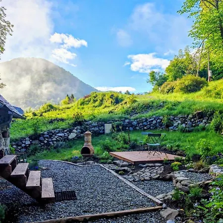 Cosy A L'etage D'une Grange De Montagne