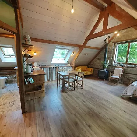 Cosy A L'etage D'une Grange De Montagne Σπίτι διακοπών *